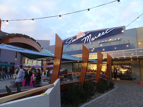 gourmet-dining-and-shopping
